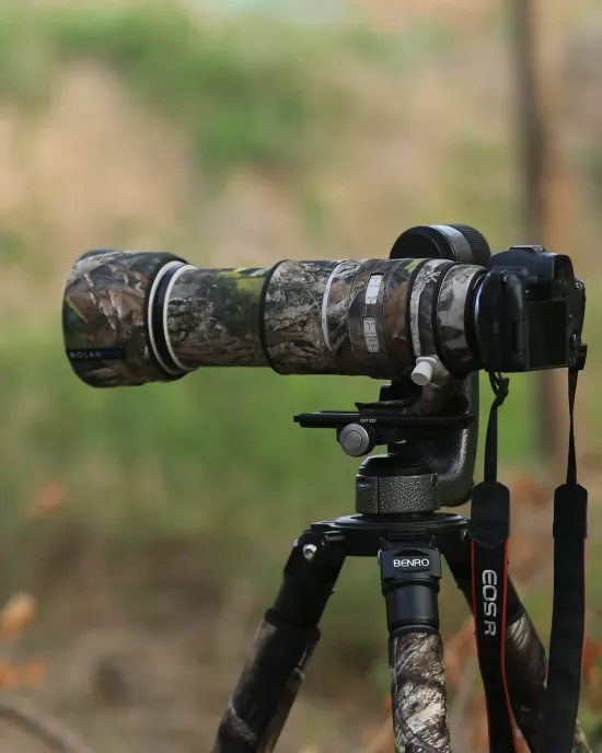 Canon RF 100-500mm F4.5-7.1 L IS USM Lens Cover (Jungle camouflage # 20) Canon RF 100-500mm F4.5-7.1 L IS USM Lens Cover (Jungle camouflage # 20)