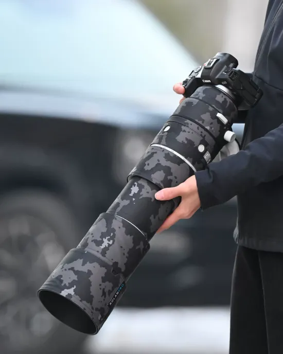 Canon RF 200-800mm F6.3-9 IS USM Lens Cover (Withered grass Camouflage # 39) Canon RF 200-800mm F6.3-9 IS USM Lens Cover (Withered grass Camouflage # 39)