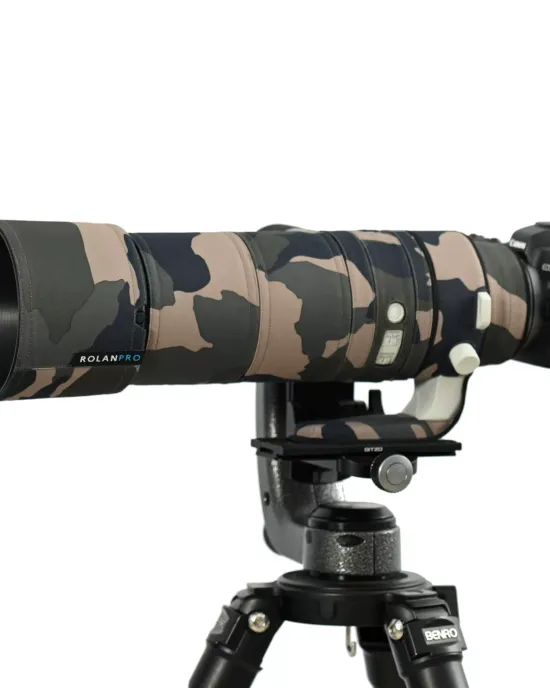 Canon RF 200-800mm F6.3-9 IS USM Lens Cover (Military Green Camouflage # 26) Canon RF 200-800mm F6.3-9 IS USM Lens Cover (Military Green Camouflage # 26)