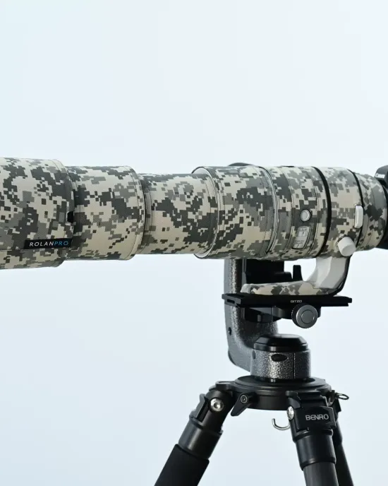 Canon RF 200-800mm F6.3-9 IS USM Lens Cover (Grey digital camouflage) Canon RF 200-800mm F6.3-9 IS USM Lens Cover (Grey digital camouflage)