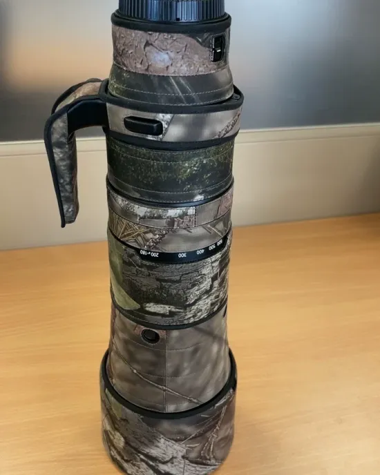 Nikon Z 180-600mm F/5.6-6.3 VR Lens Cover (Grey digital camouflage) Nikon Z 180-600mm F/5.6-6.3 VR Lens Cover (Grey digital camouflage)