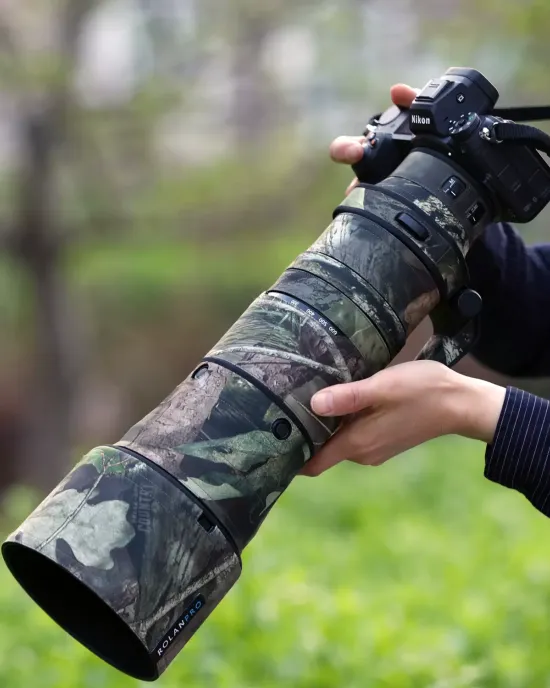 Nikon Z 180-600mm F/5.6-6.3 VR Lens Cover (Grey digital camouflage) Nikon Z 180-600mm F/5.6-6.3 VR Lens Cover (Grey digital camouflage)