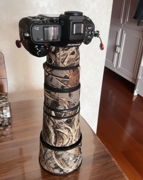 Nikon Z 600mm F6.3 VR S Lens Cover (Grey digital camouflage) Nikon Z 600mm F6.3 VR S Lens Cover (Grey digital camouflage)