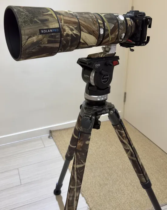 Sony FE 200-600mm F5.6-6.3 G OSS Lens Cover(Black camouflage # 18) Sony FE 200-600mm F5.6-6.3 G OSS Lens Cover(Black camouflage # 18)