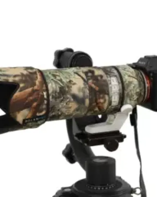 Sony FE 70-200mm f/2.8 GM OSS Lens Cover (Green Jungle Camouflage) Sony FE 70-200mm f/2.8 GM OSS Lens Cover (Green Jungle Camouflage)