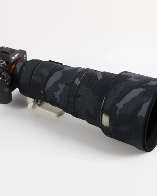 Sony FE 300mm F2.8 GM OSS Lens Cover (Grey digital camouflage) Sony FE 300mm F2.8 GM OSS Lens Cover (Grey digital camouflage)