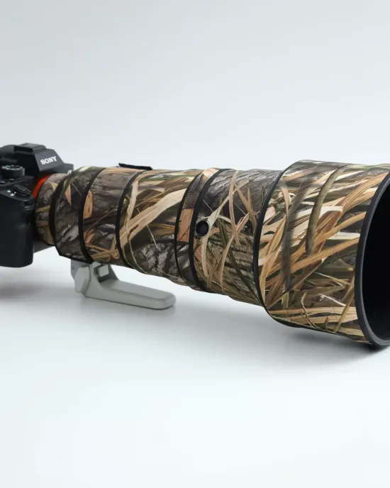 Sony FE 300mm F2.8 GM OSS Lens Cover (Withered grass Camouflage # 49) Sony FE 300mm F2.8 GM OSS Lens Cover (Withered grass Camouflage # 49)