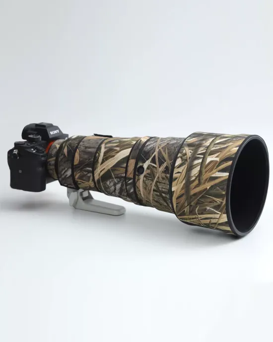 Sony FE 300mm F2.8 GM OSS Lens Cover (Military Green Camouflage # 26) Sony FE 300mm F2.8 GM OSS Lens Cover (Military Green Camouflage # 26)