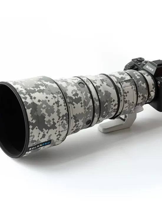 Sony FE 300mm F2.8 GM OSS Lens Cover (Military Green Camouflage # 26) Sony FE 300mm F2.8 GM OSS Lens Cover (Military Green Camouflage # 26)